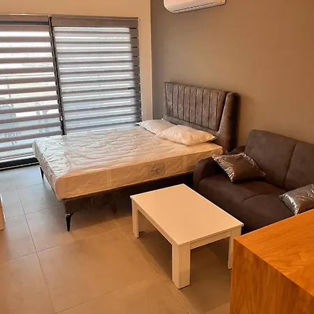Apartman Ceasar Lusius 25 *